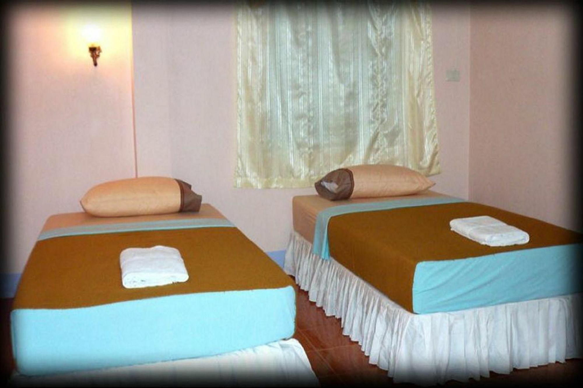 D'S Corner & Guesthouse Phuket Екстериор снимка
